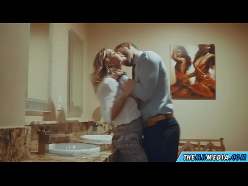 ❤️ Büyük memeli bir sarışın seni umumi tuvalette baştan çıkardığında ️ Sikiş videosu bize %tr.xxxhdporn.ru ☑